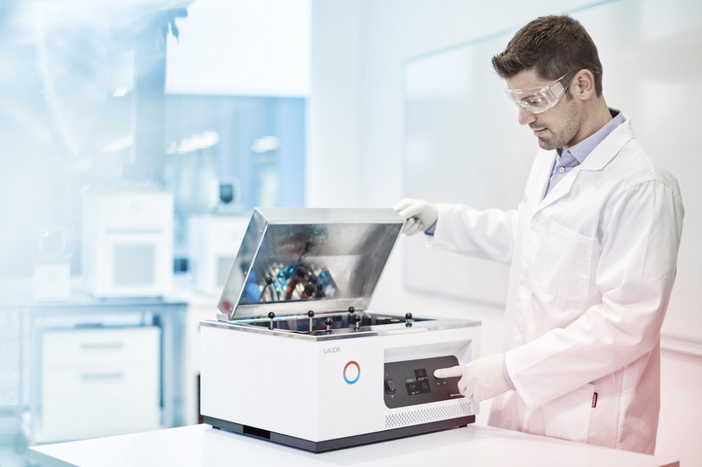 Lauda hydro water bath delivers increased efficiency for leading R&D laboratory in Singapore