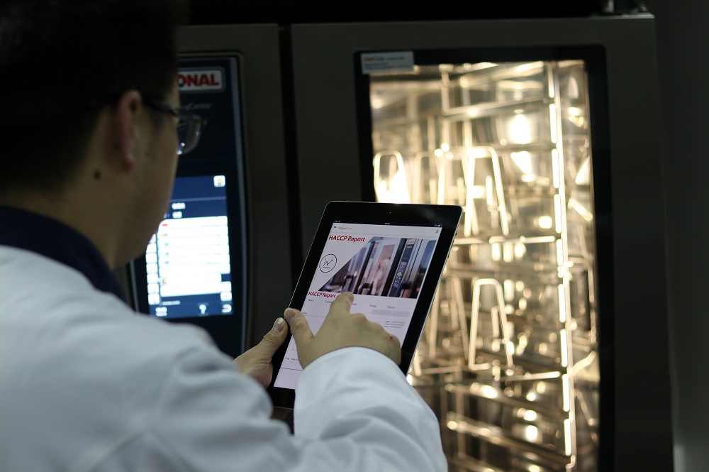 Four key transformations IoT brings to commercial kitchens