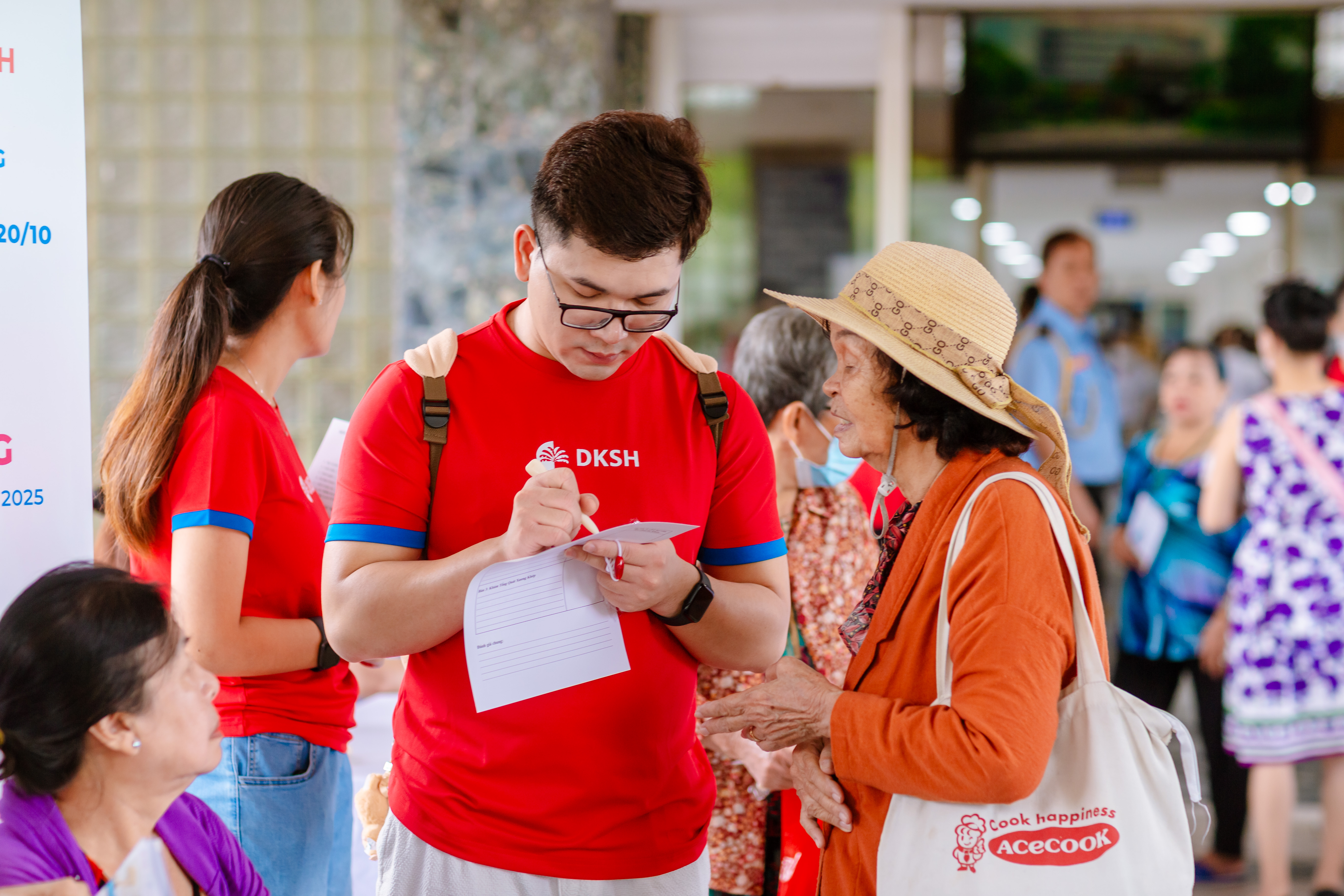 DKSH Thúc Đẩy Bình Đẳng Sức Khỏe và Chăm Sóc Xương Khớp Phụ Nữ qua Chương Trình "Ngày Vì Sức Khỏe Người Bệnh 2025"